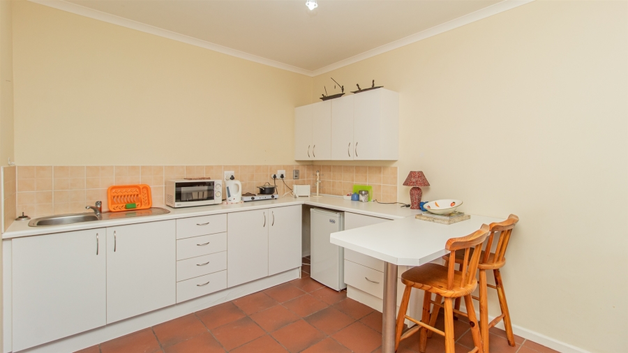 7 Bedroom Property for Sale in Myburgh Park Western Cape